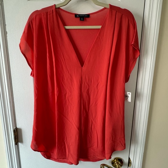 INC International Concepts inverted pleat blouse coral - Picture 1 of 3